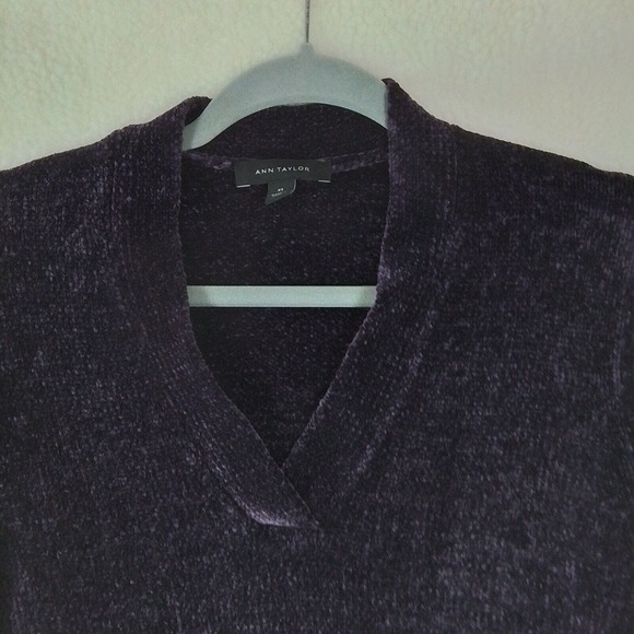Ann Taylor Casual Chenille Sweater Size XS in‎ Purple - Picture 3 of 10